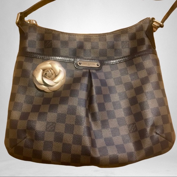 Camellia Flower Magnetic Vegan Leather Bag Charm - Picture 2 of 15